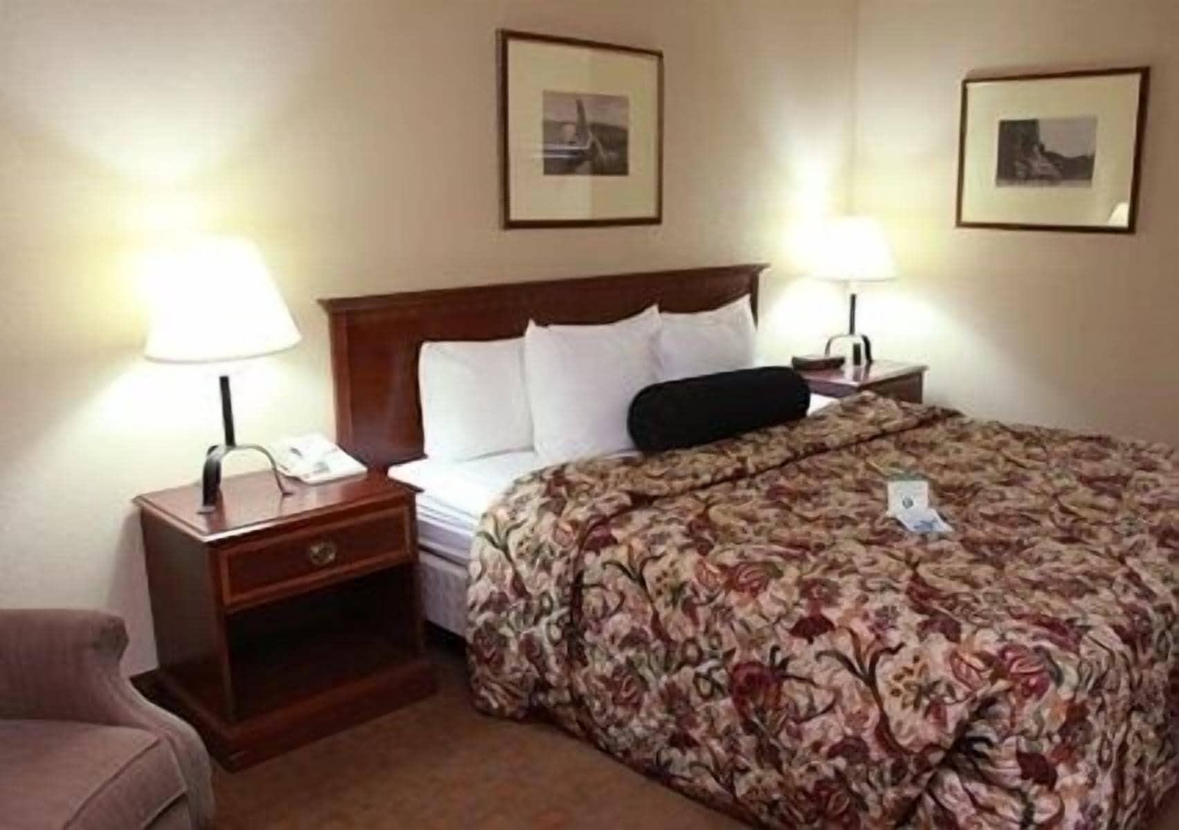 Rodeway Inn Fort Morgan Ngoại thất bức ảnh