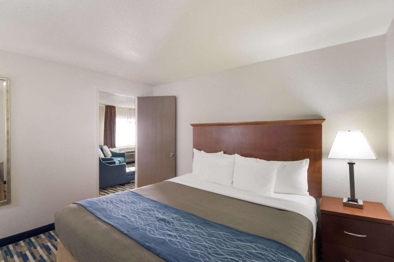Rodeway Inn Fort Morgan Ngoại thất bức ảnh