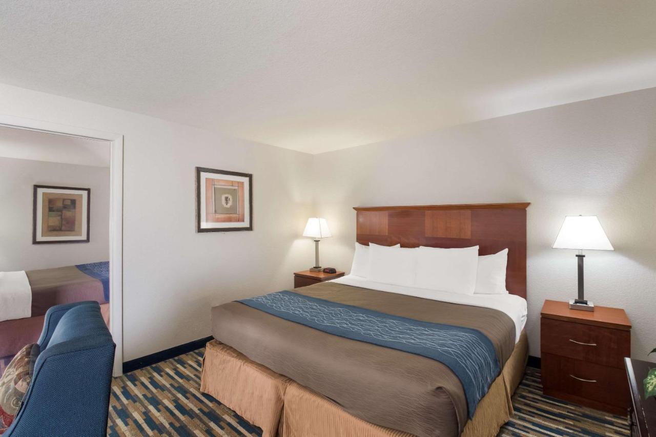 Rodeway Inn Fort Morgan Ngoại thất bức ảnh