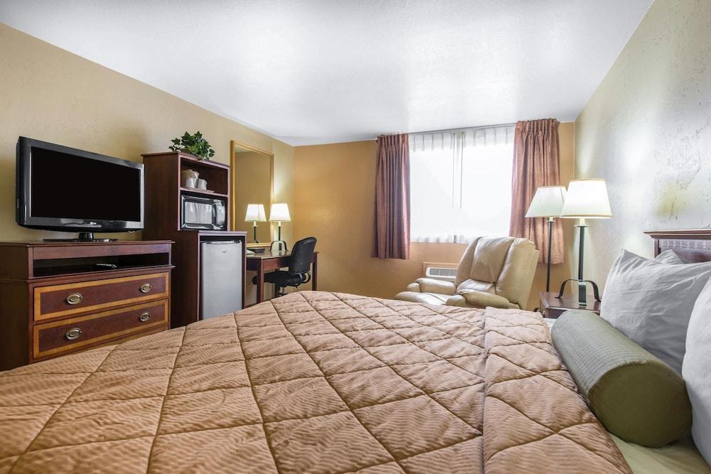 Rodeway Inn Fort Morgan Ngoại thất bức ảnh