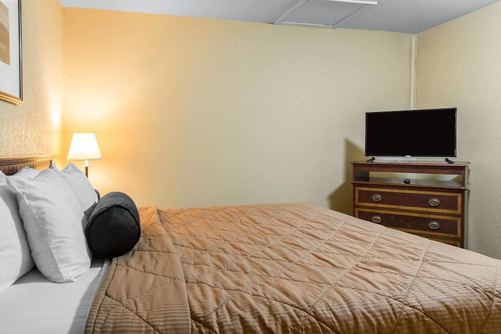 Rodeway Inn Fort Morgan Ngoại thất bức ảnh